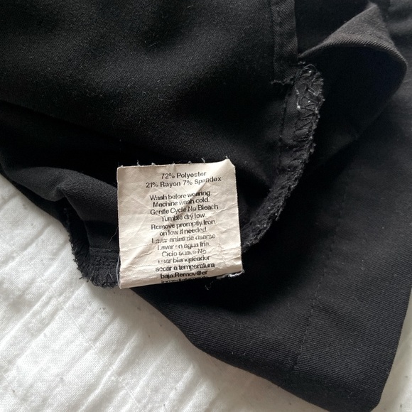 Jockey Women’s Black Scrub Top- Size Small - Picture 2 of 2